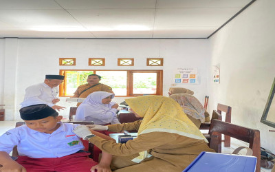 Siswa MIN 2 Sukabumi Terima Imunisasi BIAS DT & TD dari UPTD Puskesmas Buniwangi